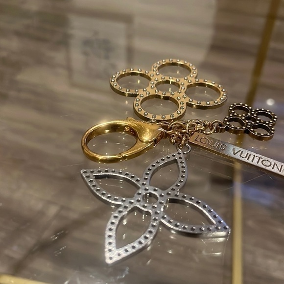Bijou Sac Tapaj Bag Charm - Picture 1 of 4
